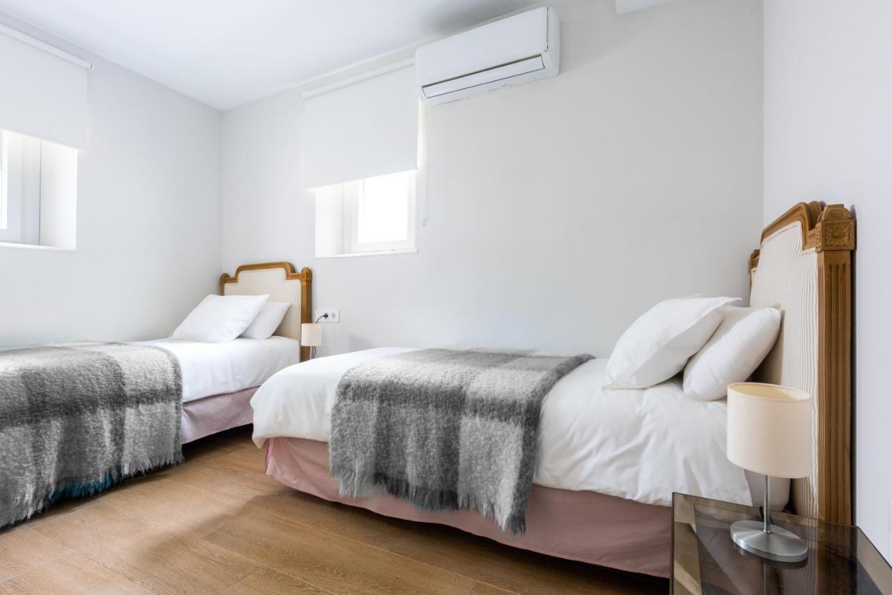 Plaza Espana, Acogedor Apartamento Con Patio Севілья Екстер'єр фото