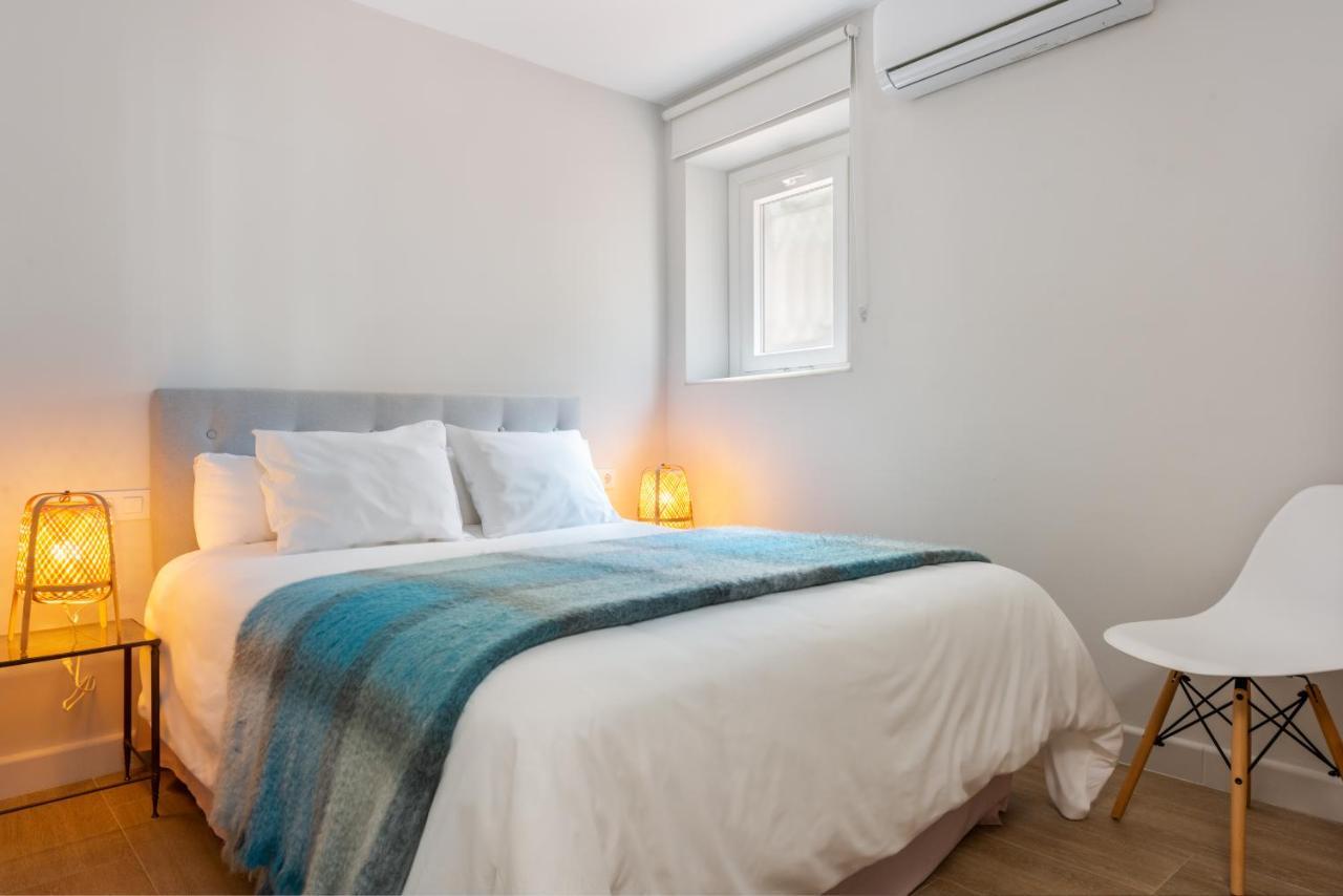 Plaza Espana, Acogedor Apartamento Con Patio Севілья Екстер'єр фото